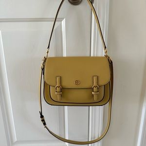 New Tory Burch Messenger